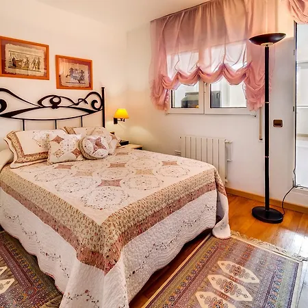Holiday home Vivalidays Casa Feli House For 7 People In